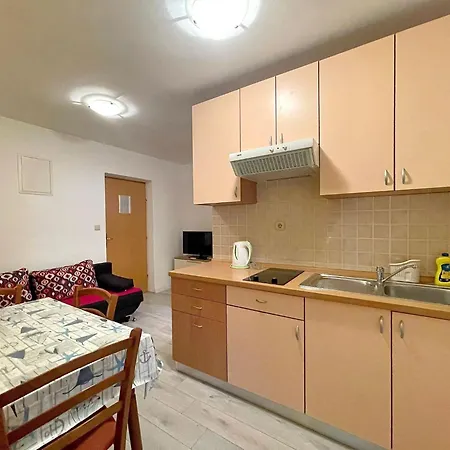 In Mit Eigener Terrasse By Interhome Apartmán