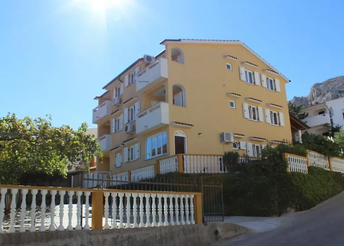 Apartmán In Mit Eigener Terrasse By Interhome Baška